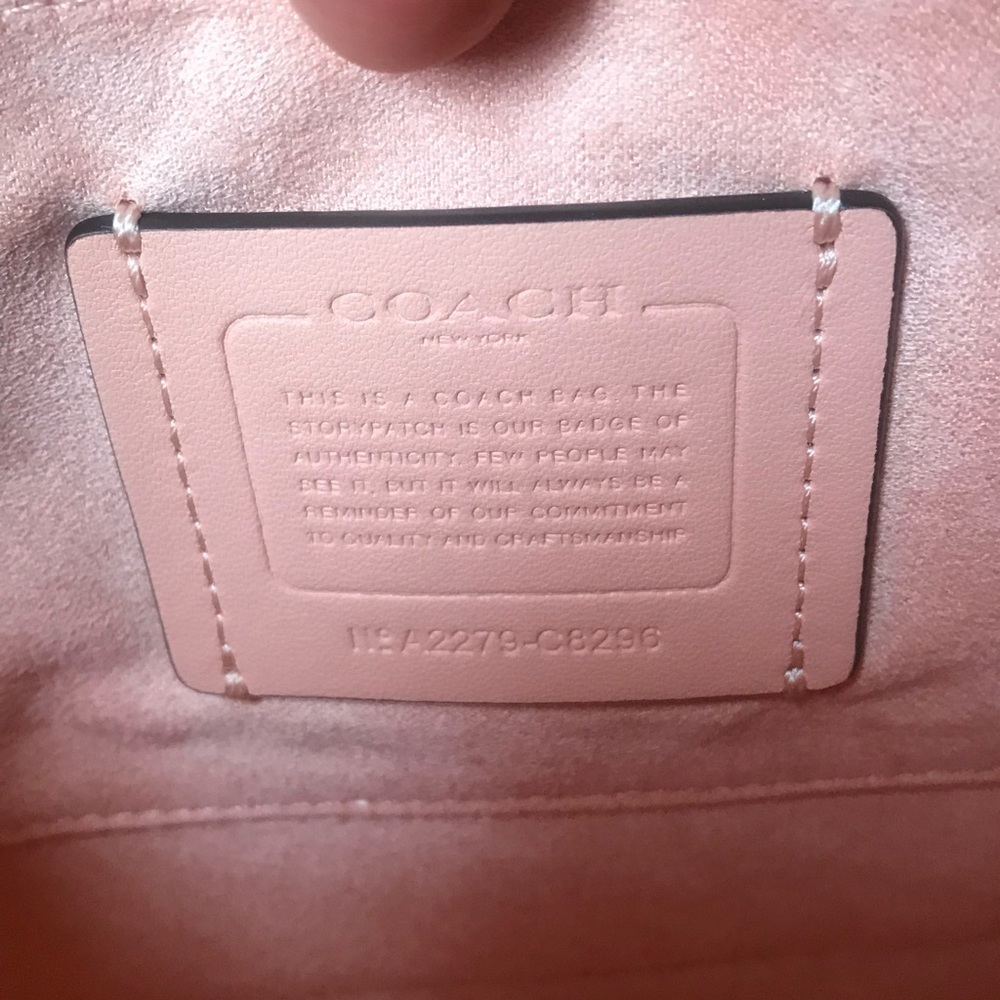 ✅Coach purse - Picture 9 of 13